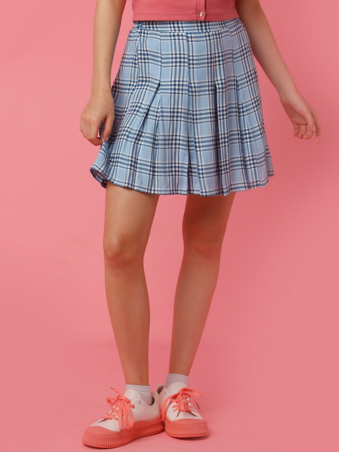 

zink Z Women Blue Checked Mini Plaeated Skirts