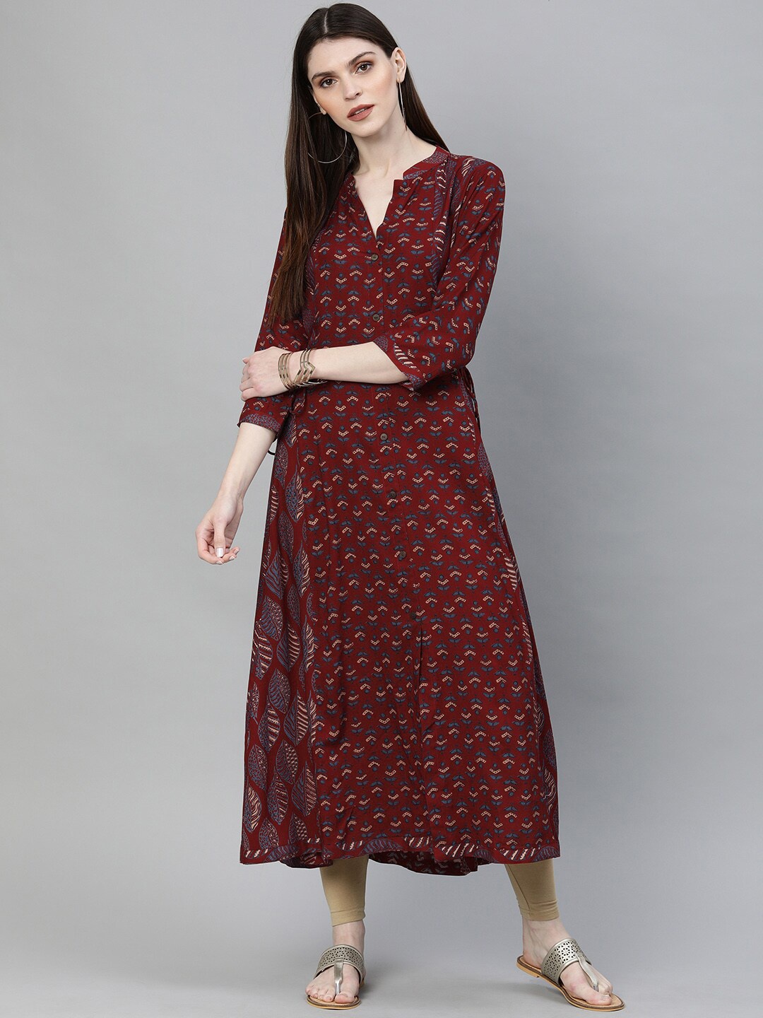 

Divena Women Plus Size Maroon Ethnic Motifs Printed Kurta