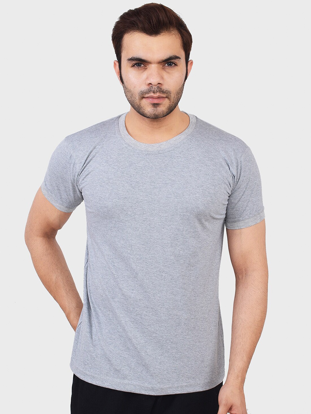 

TEEMOODS Men Grey Cotton T-shirt