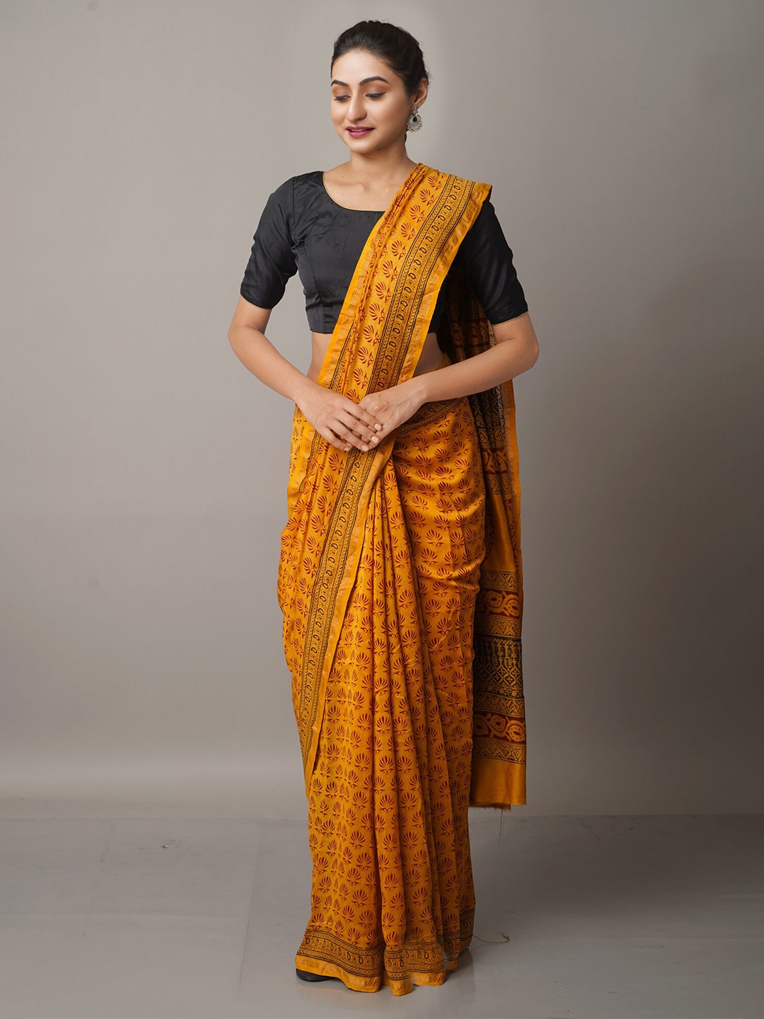 

Unnati Silks Rust & Maroon Bagh Zari Pure Cotton Chanderi Saree
