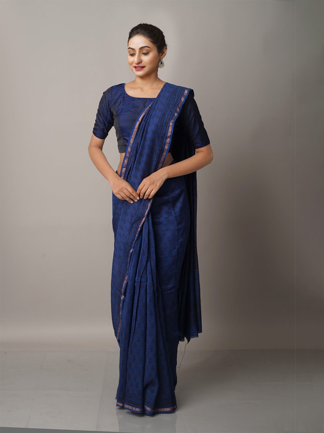 

Unnati Silks Navy Blue And Black Bagh Zari Pure Cotton Chanderi Saree