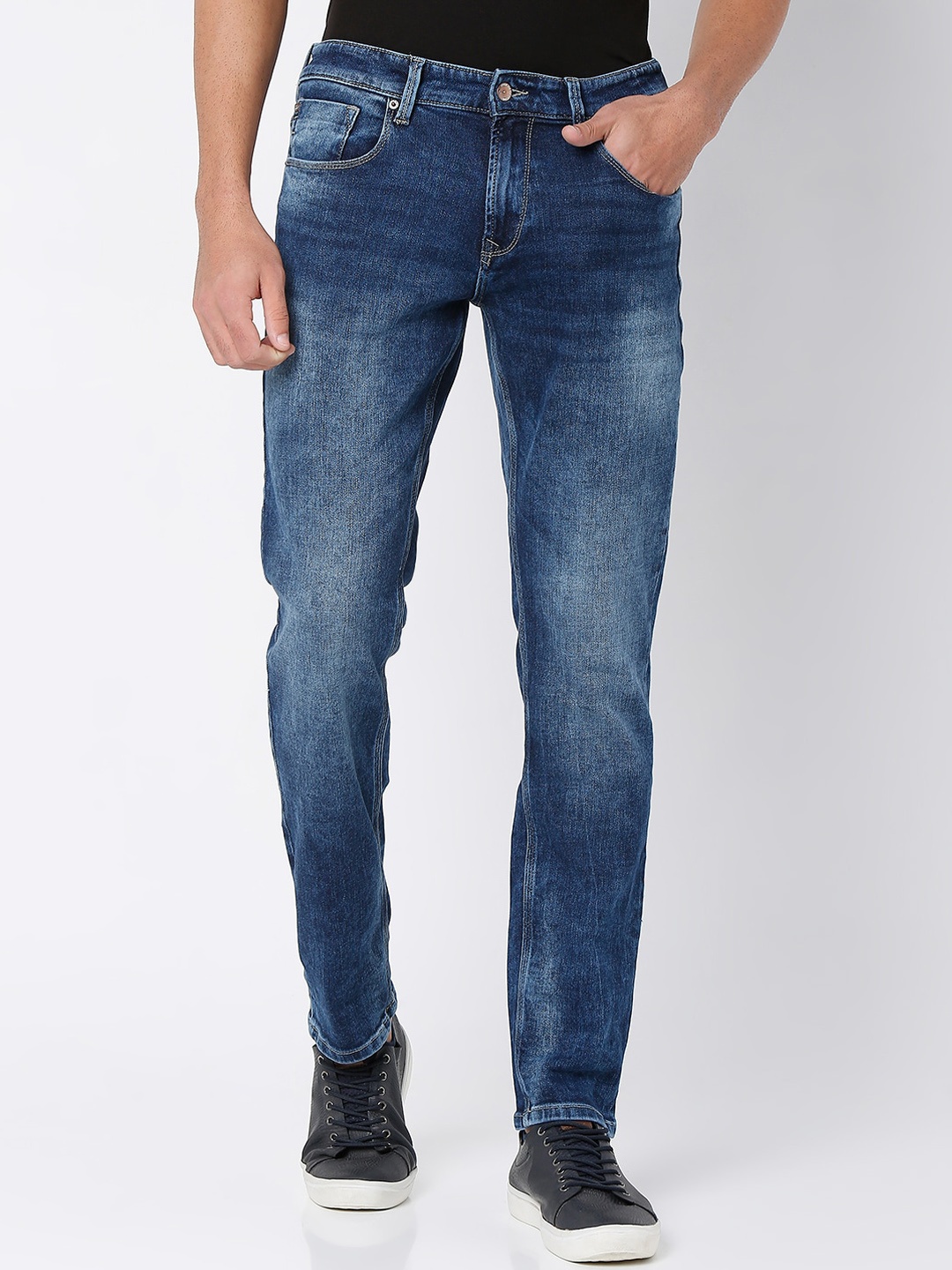 

SPYKAR Men Blue Low-Rise Heavy Fade Jeans