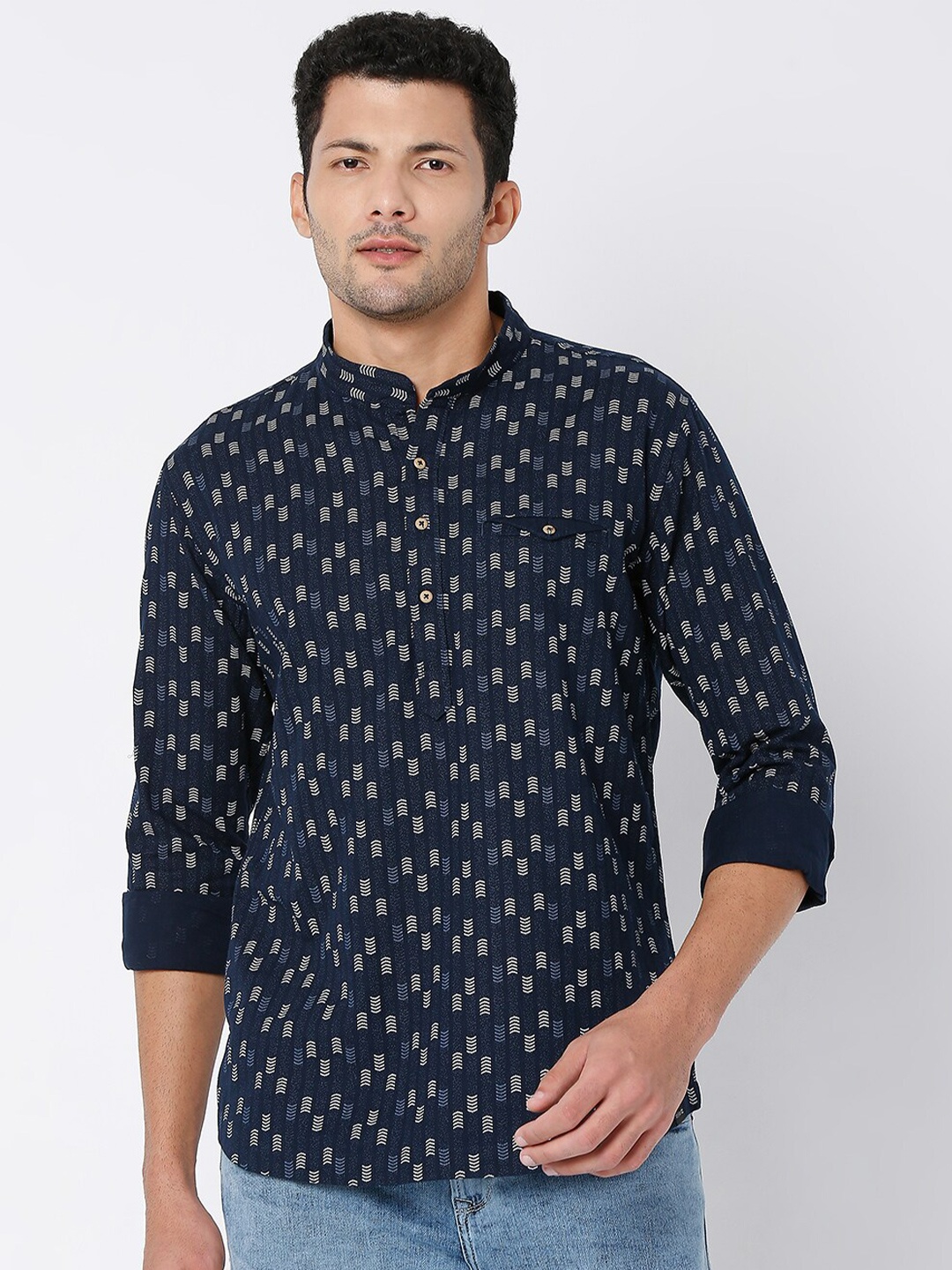 

SPYKAR Men Blue Classic Slim Fit Printed Casual Cotton Shirt
