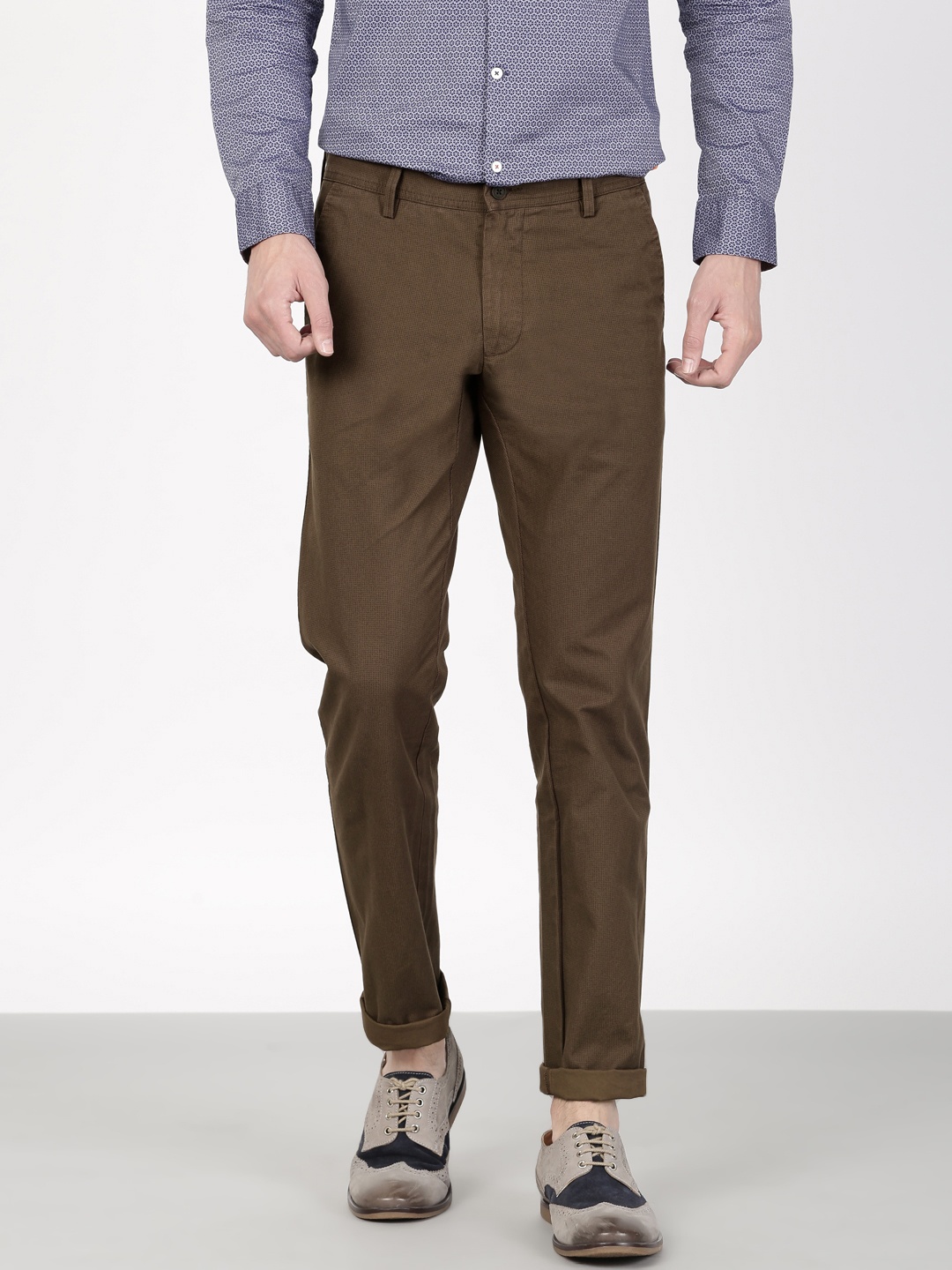 

SIMON CARTER LONDON Men Brown Regular Fit Self Design Regular Trousers