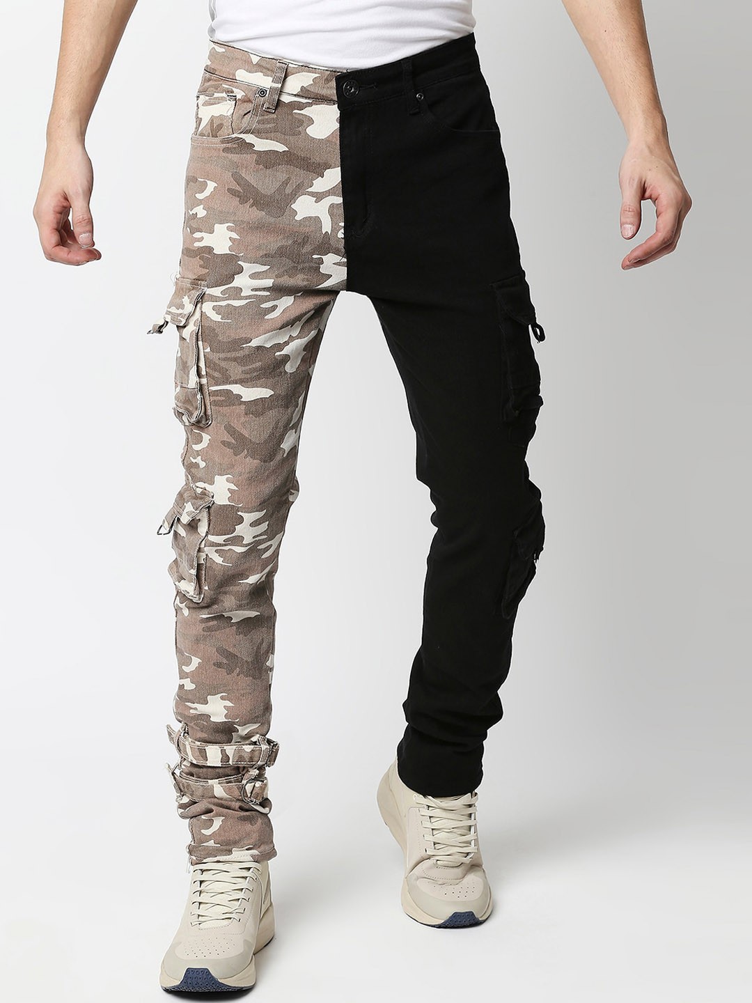 

WAIMEA Men Black Skinny Fit Camouflaged Print Colourblocked Stretchable Jeans