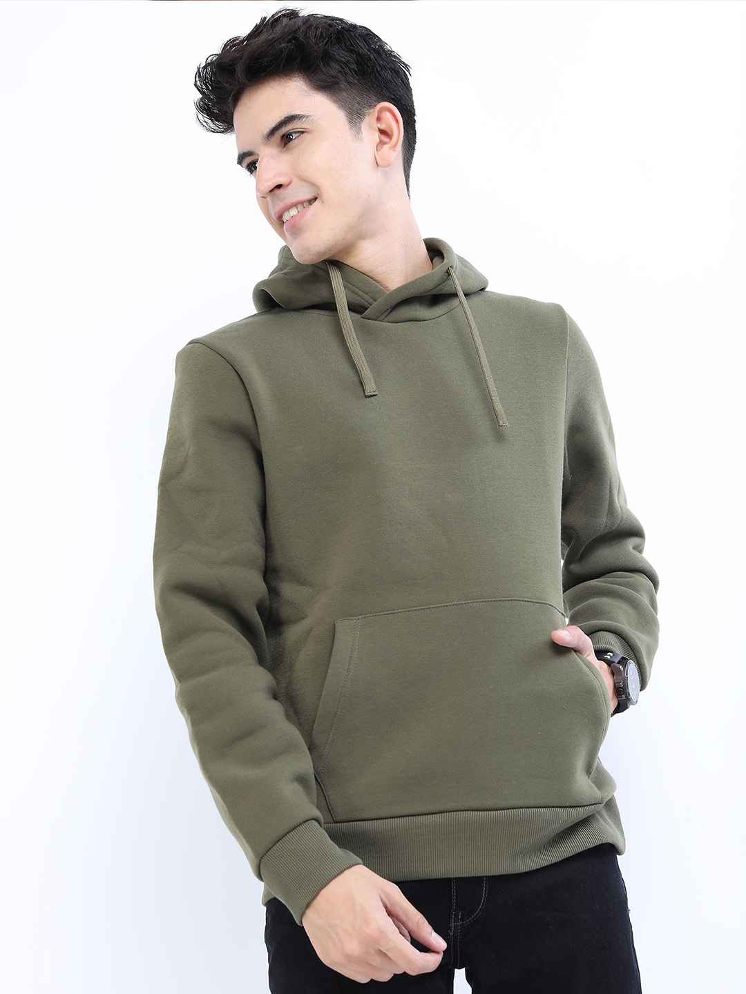 

HIGHLANDER Men Olive Green Solid Hooded Sweatshirt