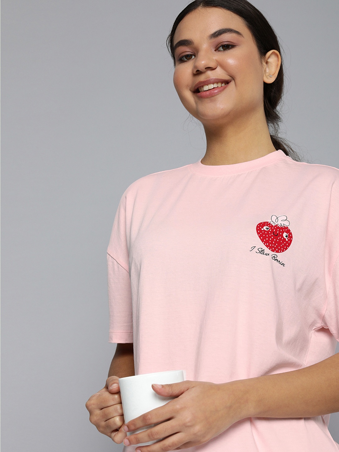 

HERE&NOW Women Pink & Red Pure Cotton Graphic Printed T-shirt