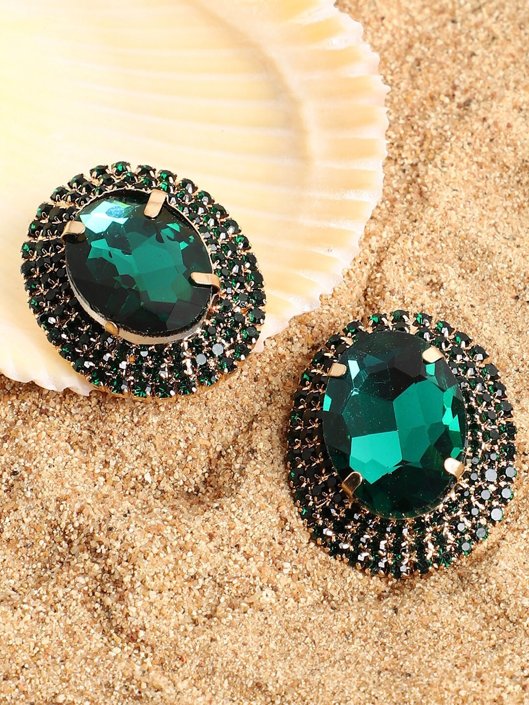 

SOHI Women Green Studs Earrings