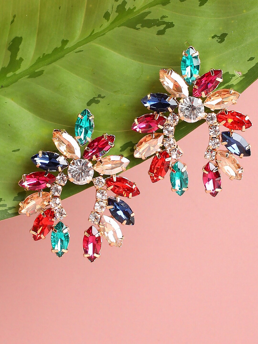 

SOHI Gold-Plated Contemporary Studs Earrings