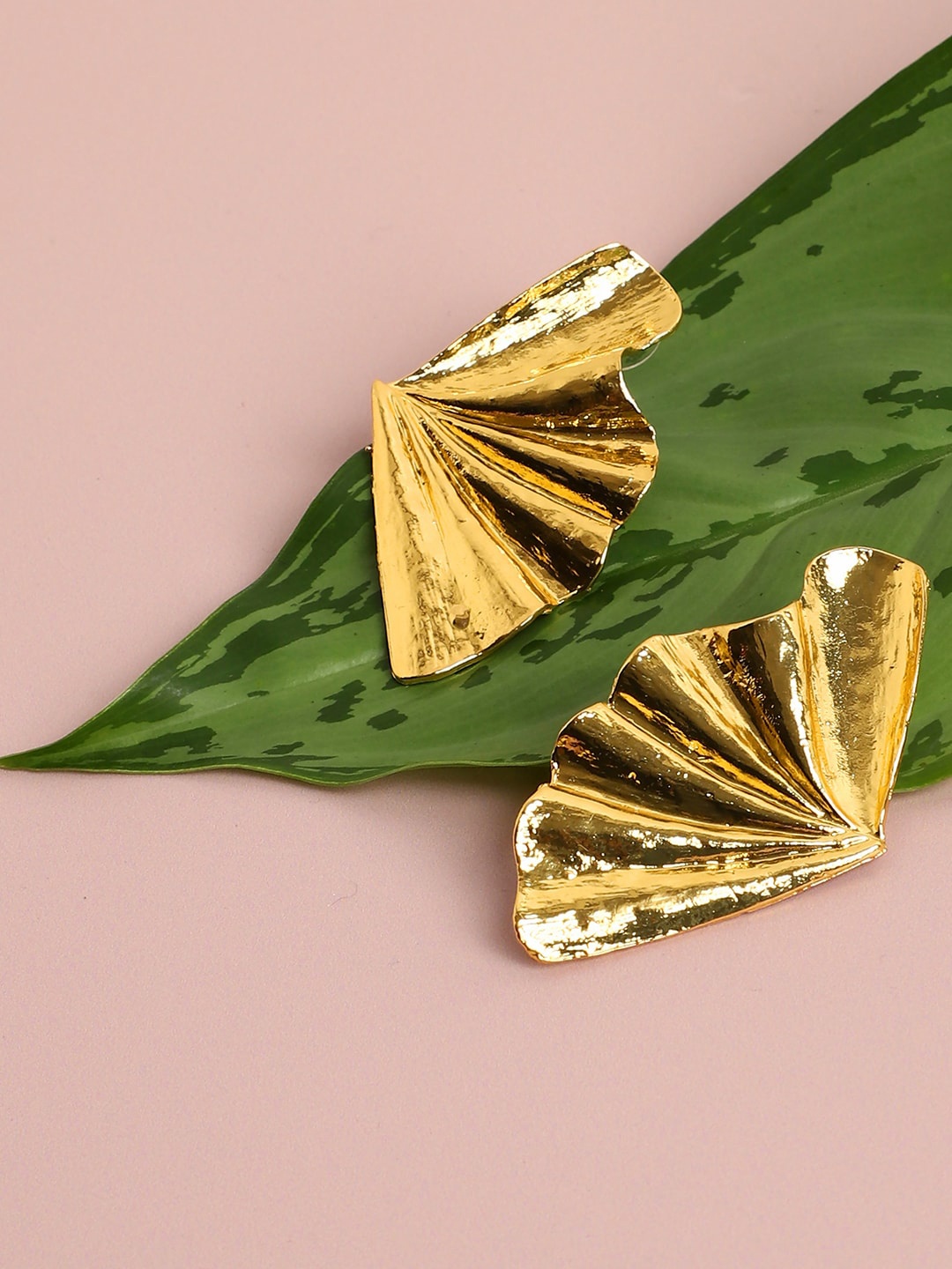 

SOHI Contemporary Studs Earrings, Gold