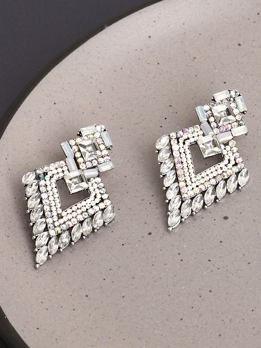 

SOHI White Silver-Plated Contemporary Studs Earrings