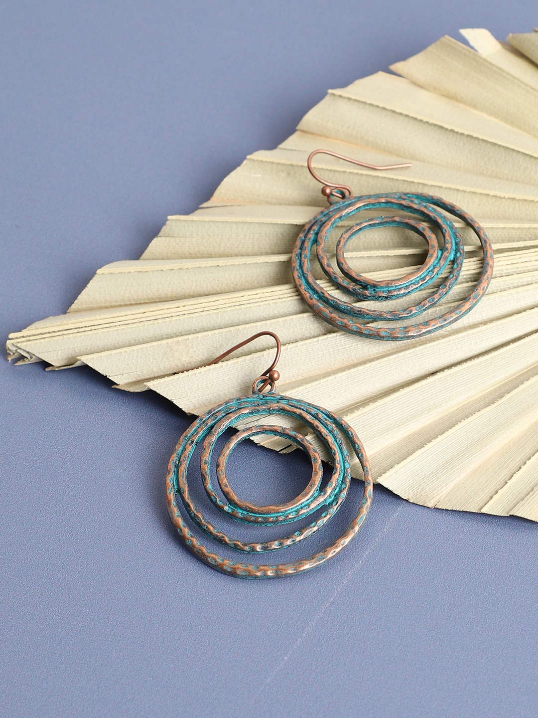 

SOHI Blue Gold plated Contemporary Drop Earrings