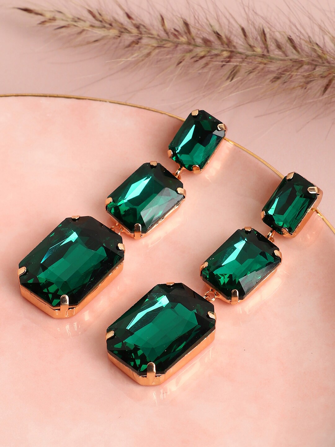 

SOHI Contemporary Drop Earrings, Green
