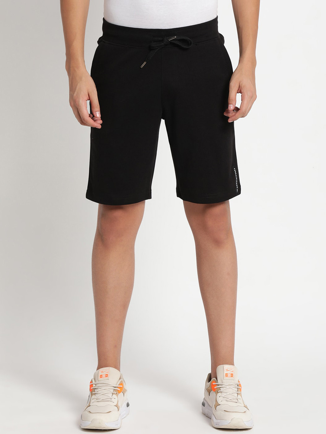 

Indian Terrain Men Slim Fit Pure Cotton Outdoor Sports Shorts, Black