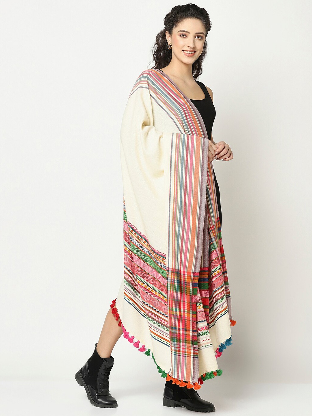 

La Vastraa Women White Pattern Wool Shawl with Tassles