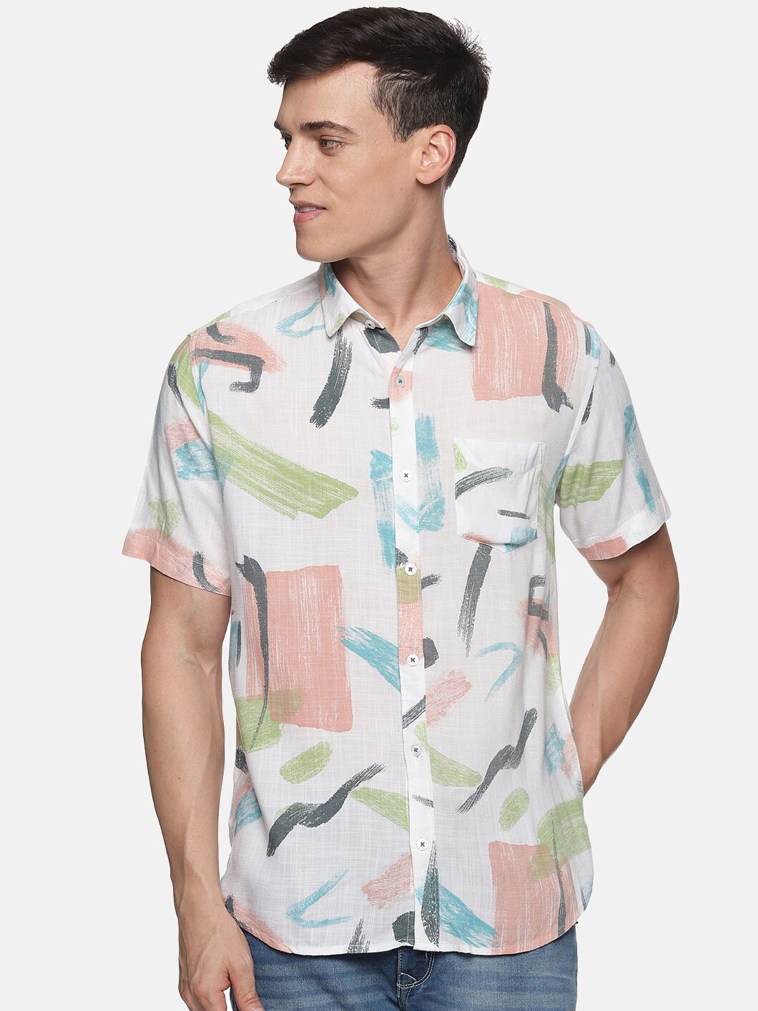 

Tusok Men White Smart Printed Pure Cotton Casual Shirt