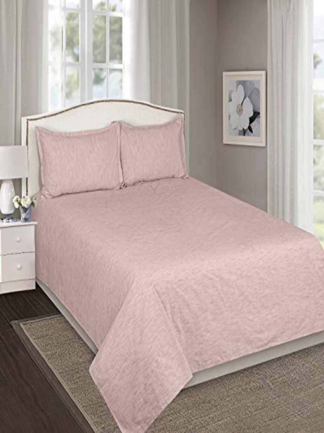 

SHADES of LIFE Brown 250 TC King Bedsheet with 2 Pillow Covers