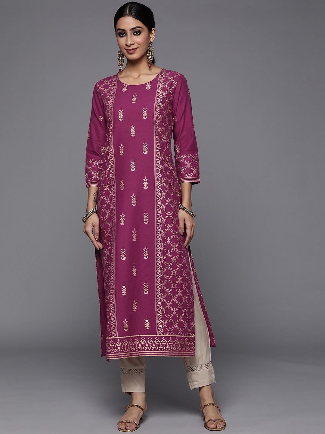 

Varanga Women Purple & Golden Ethnic Motifs Printed Kurta
