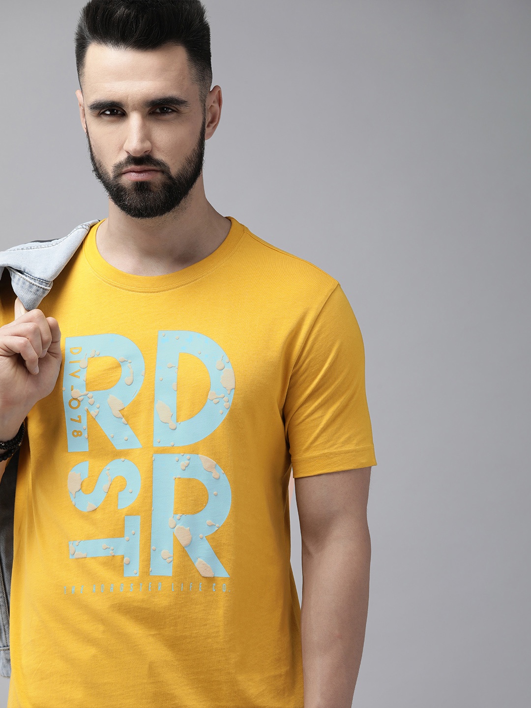 

Roadster Men Yellow & Blue Brand Logo Printed Pure Cotton T-shirt