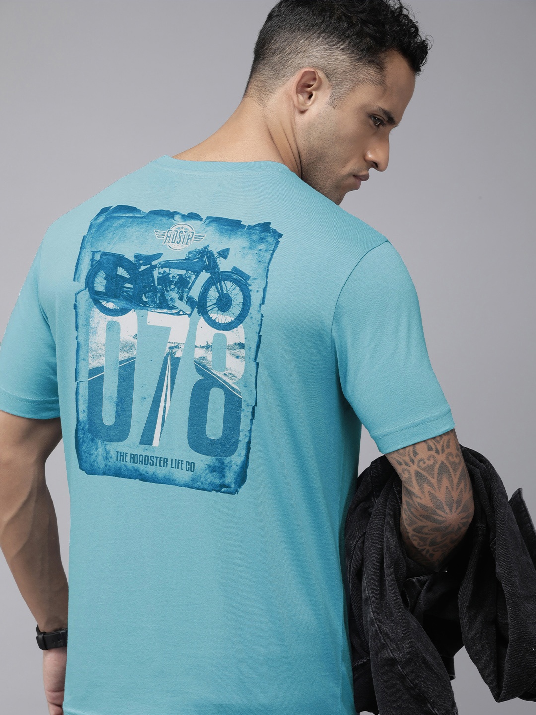 Roadster Men Blue Typography Printed Pure Cotton T-shirt