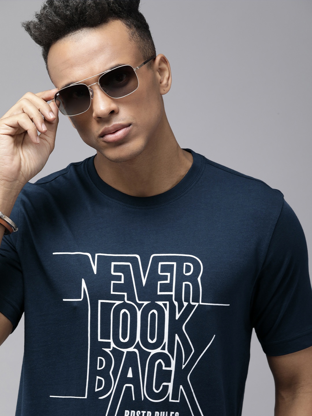 

Roadster Men Navy Blue Typography Printed Pure Cotton T-shirt