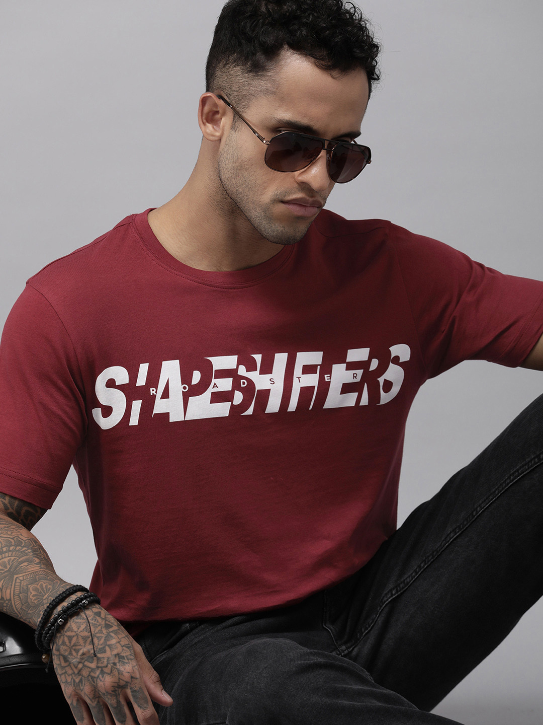 

Roadster Men Maroon & White Typography Printed Pure Cotton T-shirt