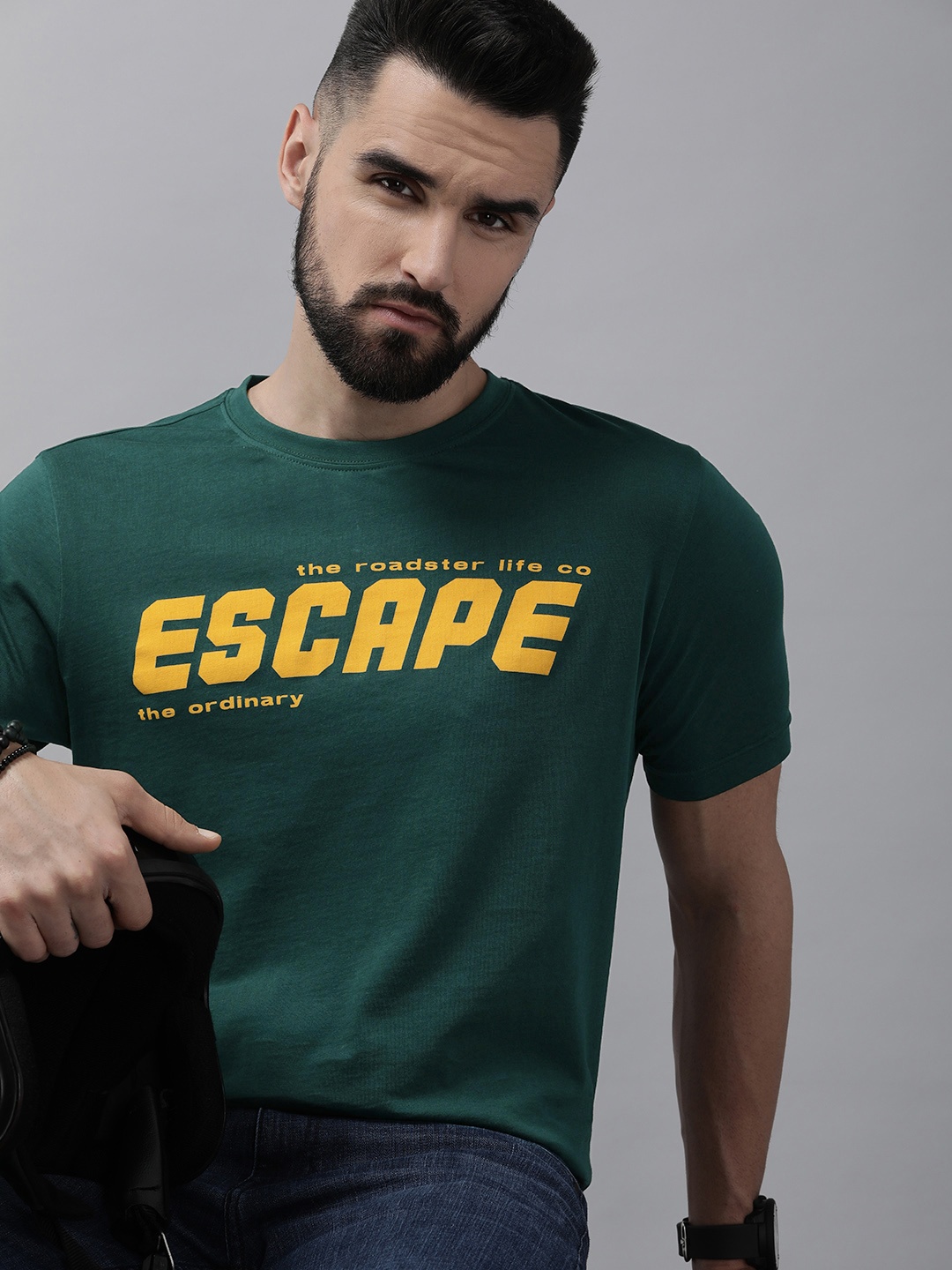 

Roadster Men Green & Yellow Typography Printed Pure Cotton T-shirt