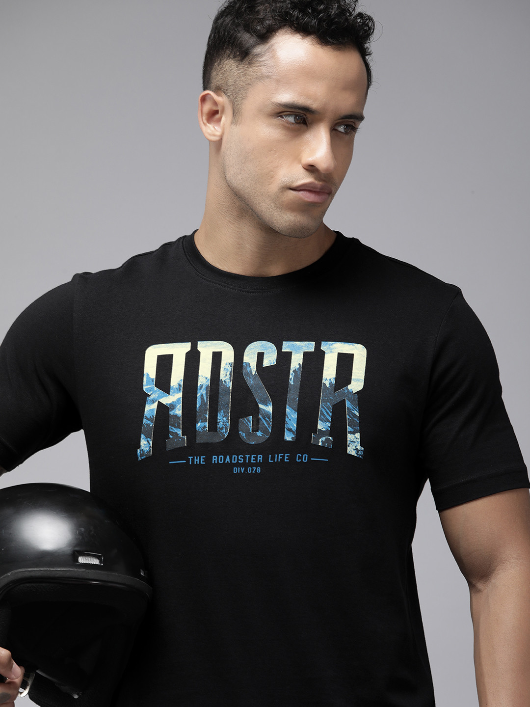 

Roadster Men Black Printed Pure Cotton T-shirt