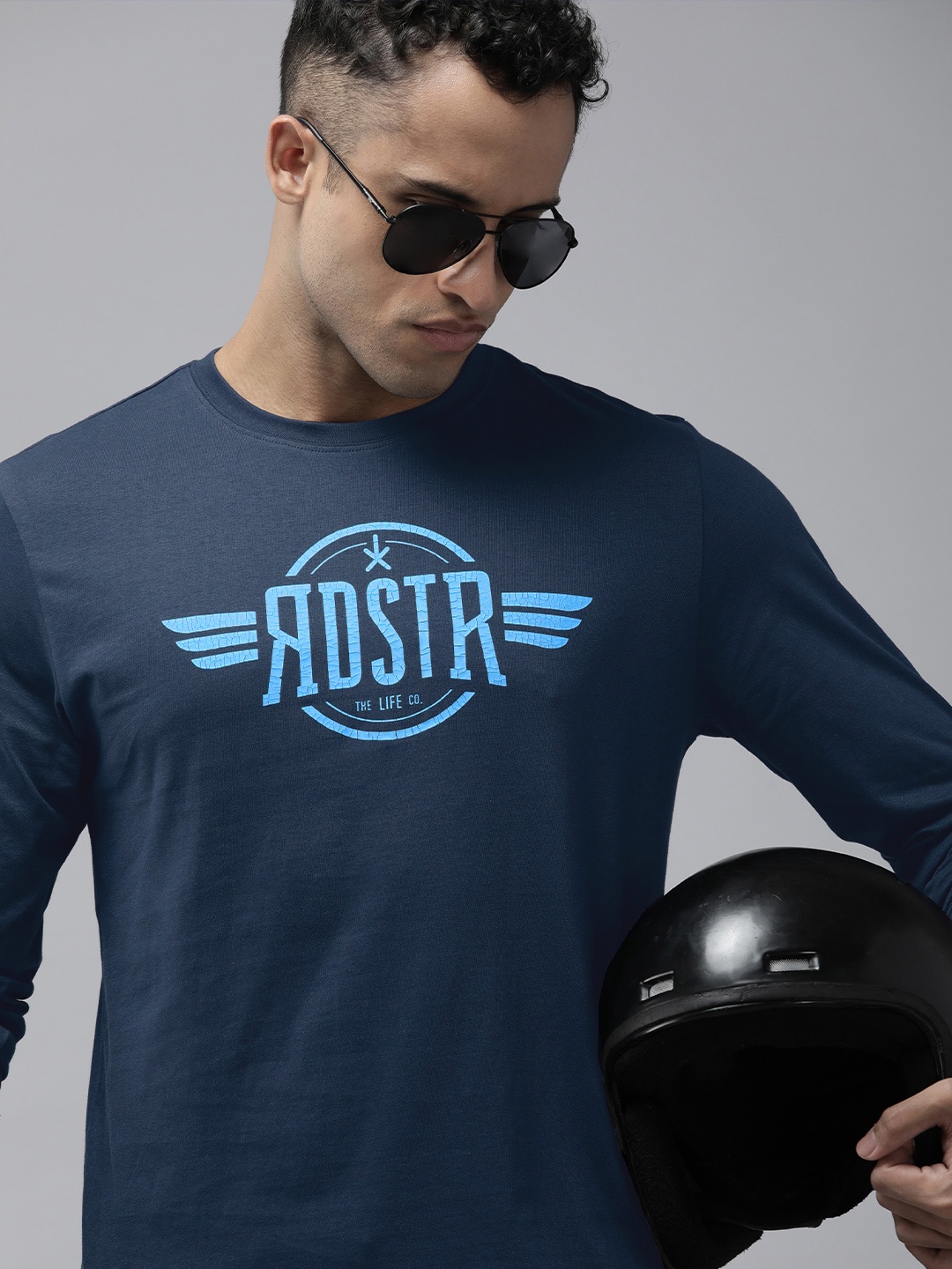 

Roadster Men Navy Blue Brand Logo Printed Pure Cotton T-shirt