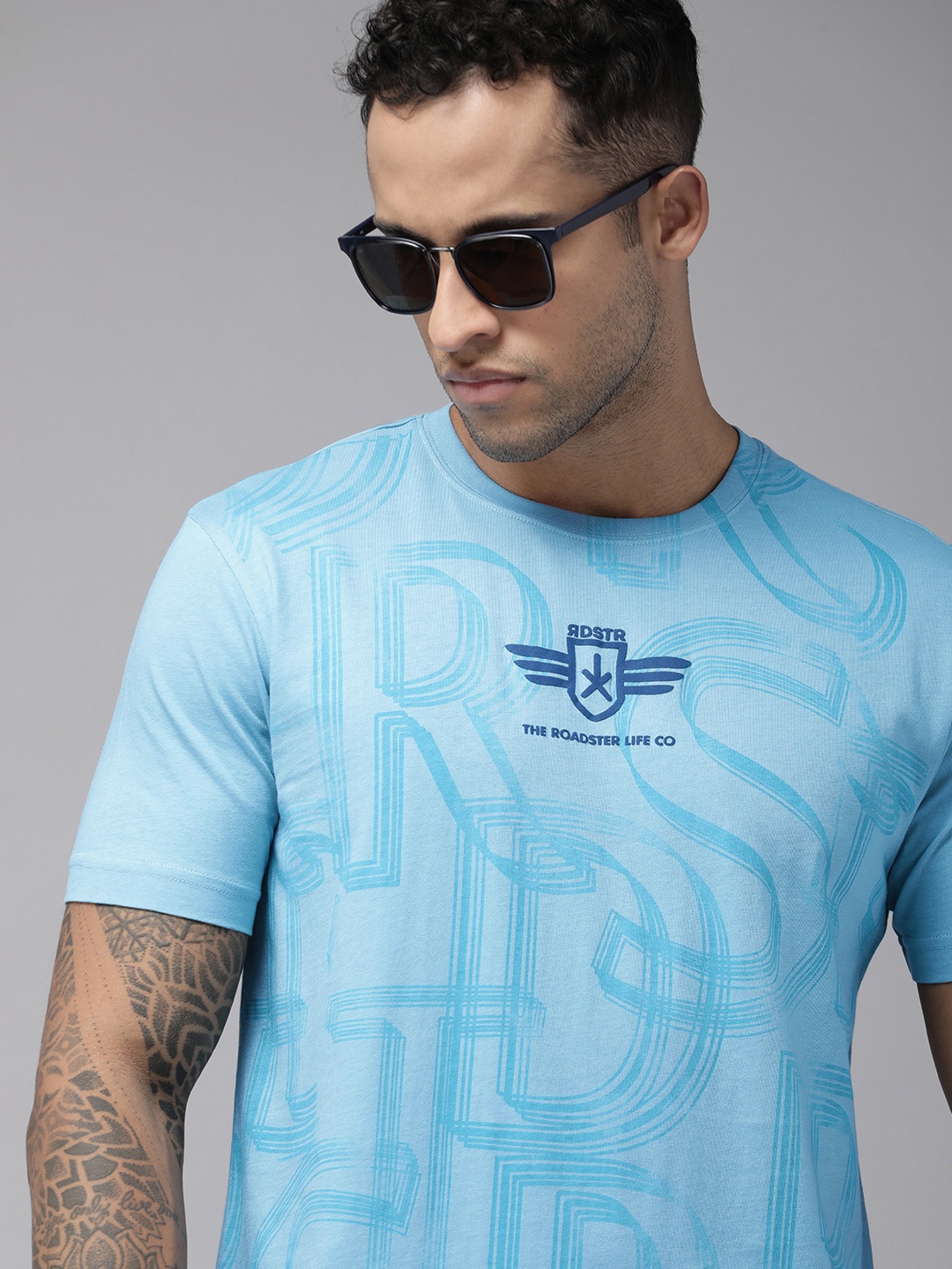Roadster Men Blue Typography Printed Pure Cotton T-shirt