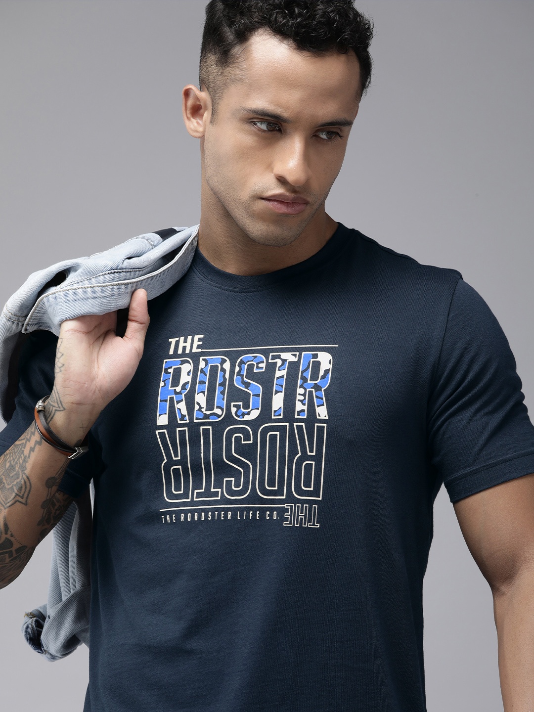

Roadster Men Navy Blue Typography Printed Pure Cotton T-shirt