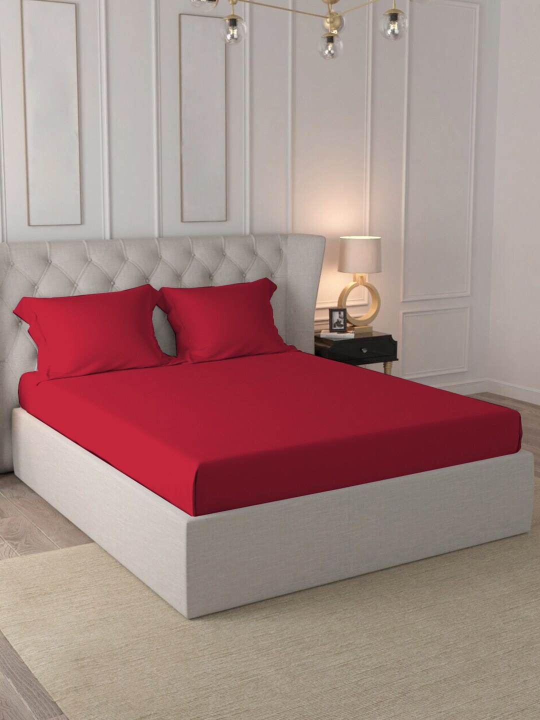 

PIZUNA LINENS Red 400 TC Queen Bedsheet with 2 Pillow Covers