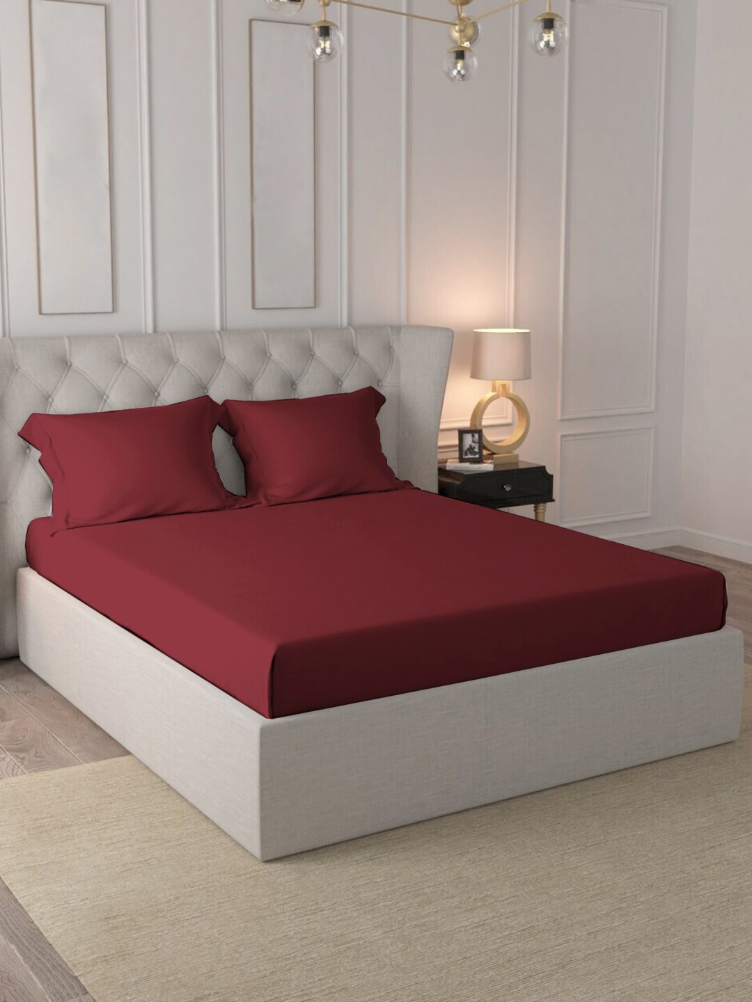 

PIZUNA LINENS Red 400 TC King Bedsheet with 2 Pillow Covers