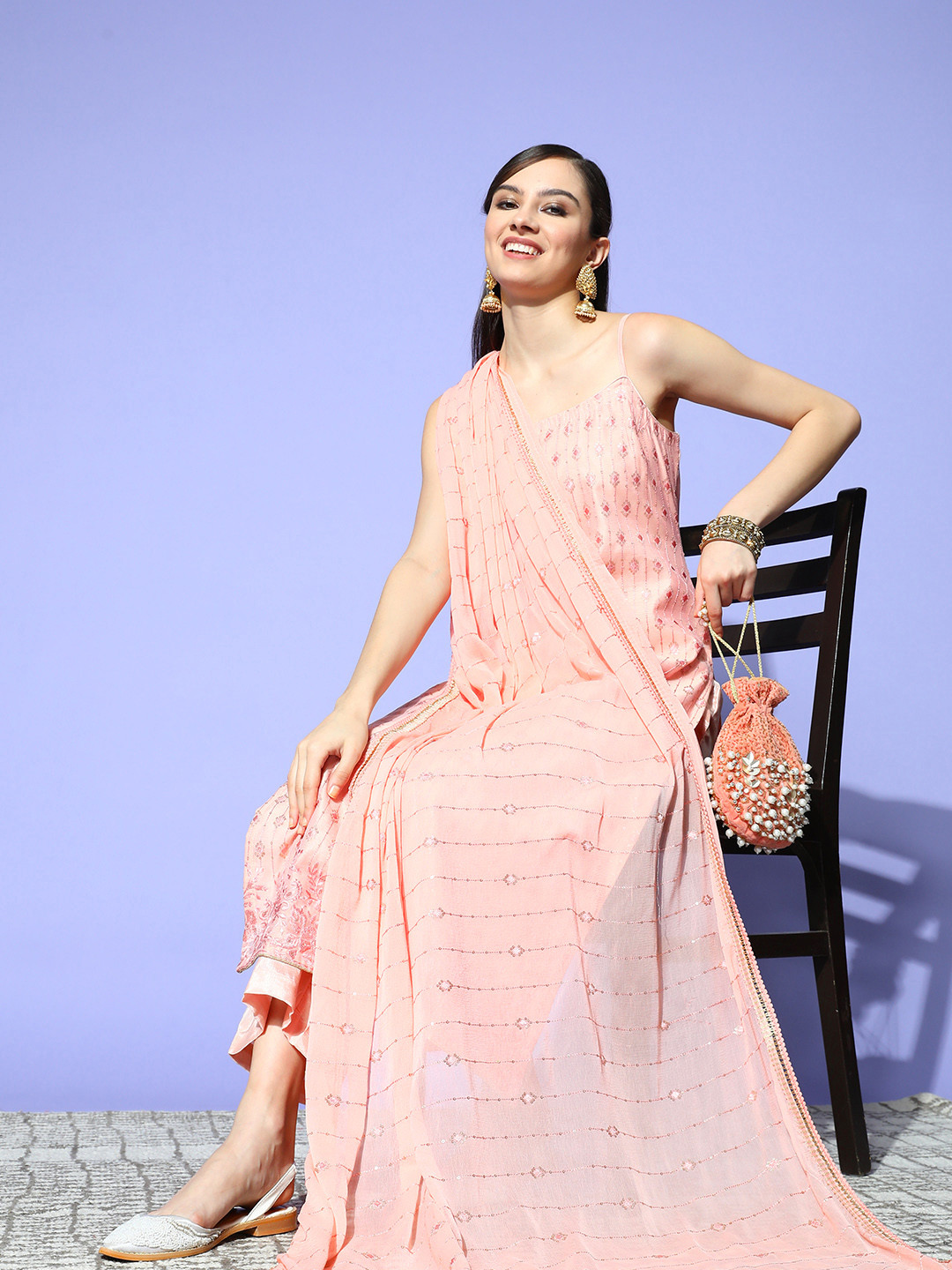 

Sunehri Women Geometric Chanderi Silk Spaghetti Straps Kurta Set, Peach