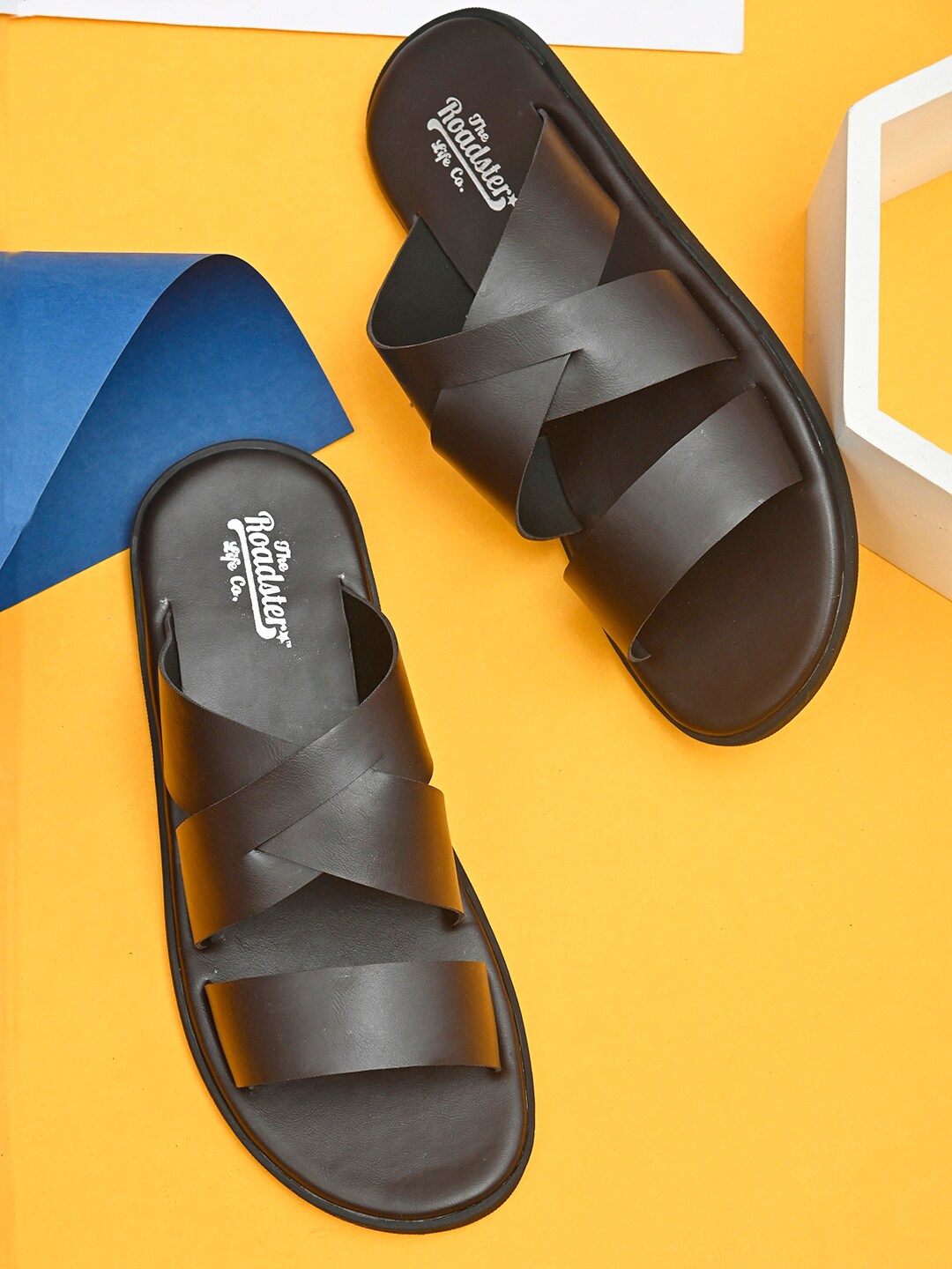 

Roadster Men Brown Sandals