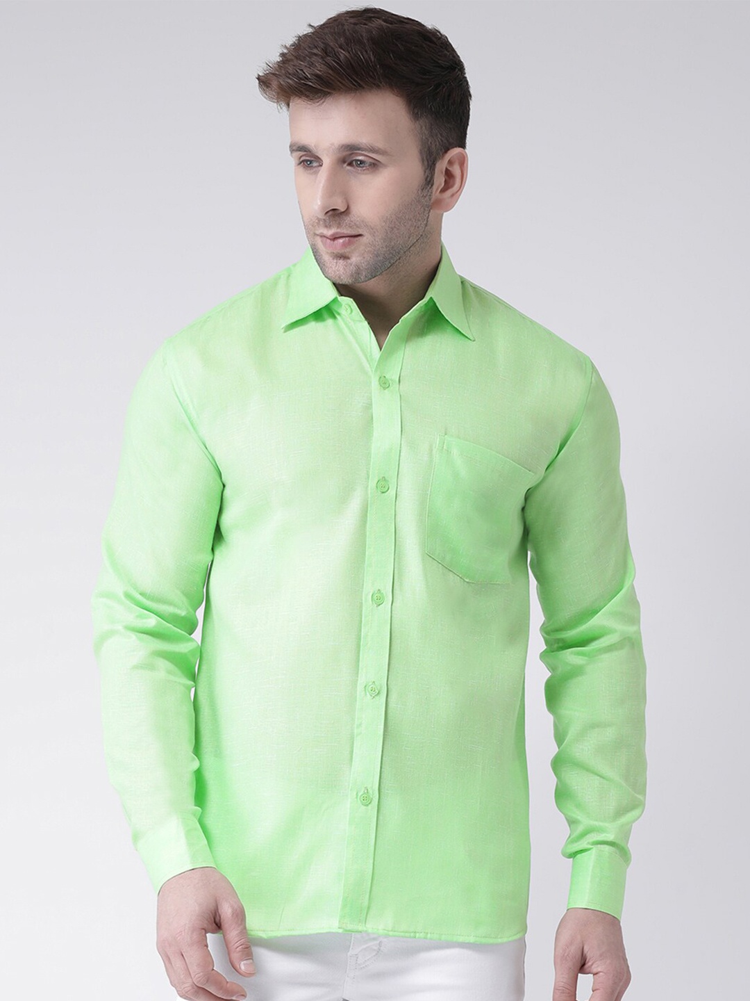 

RIAG Men Green Solid Cotton Casual Shirt