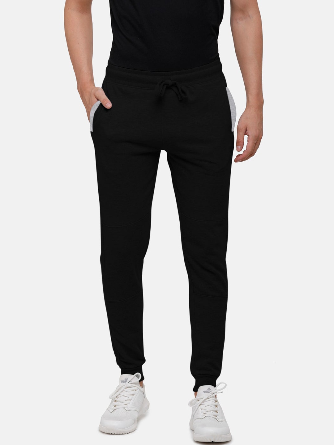 

MADSTO Men Black Solid Cotton Joggers