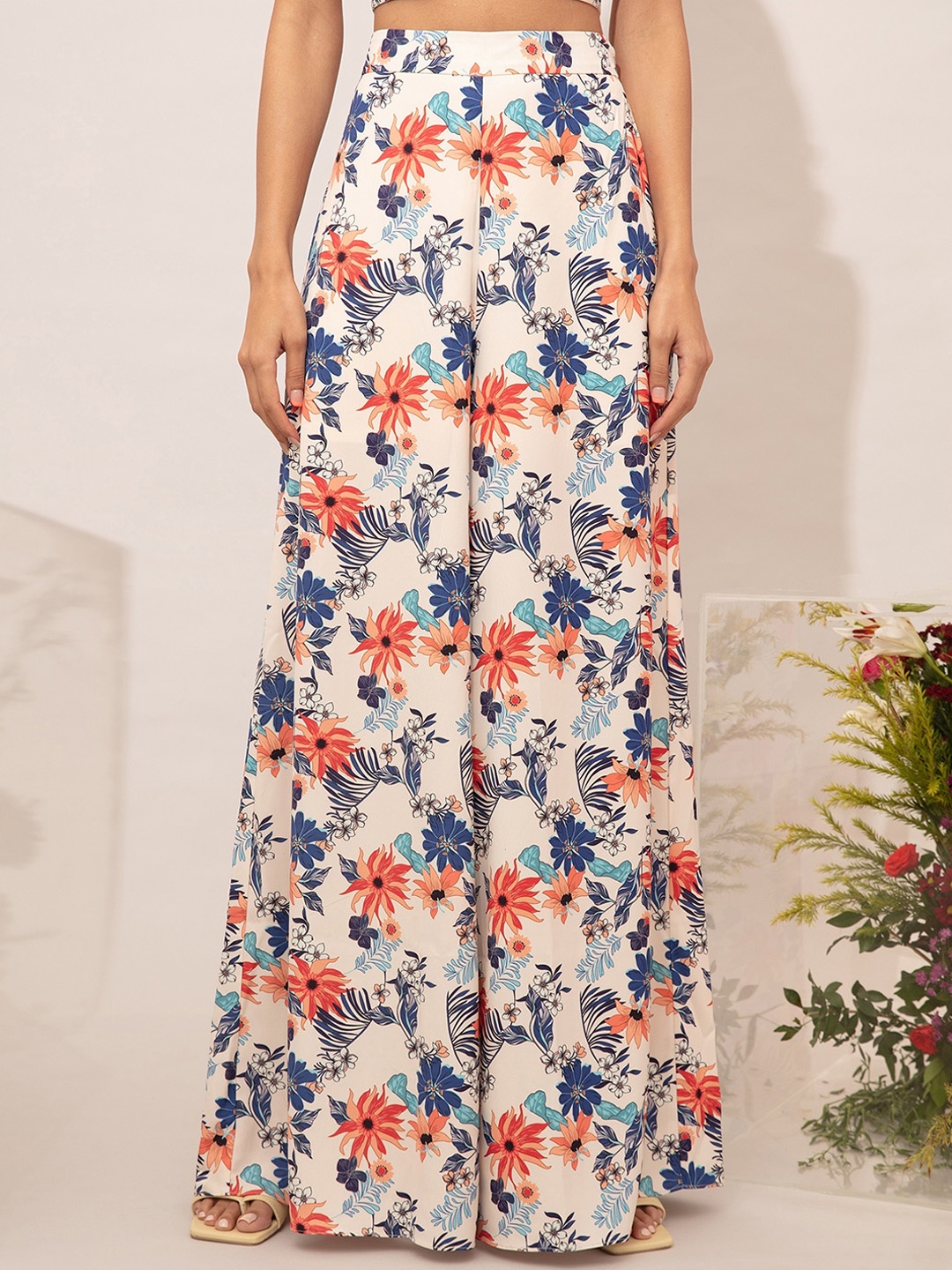 

20Dresses Women Off White Floral Printed Comfort High-Rise Trousers