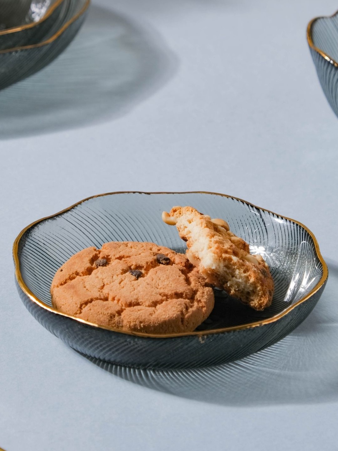 

Nestasia Grey Textured Glass Dessert Plate