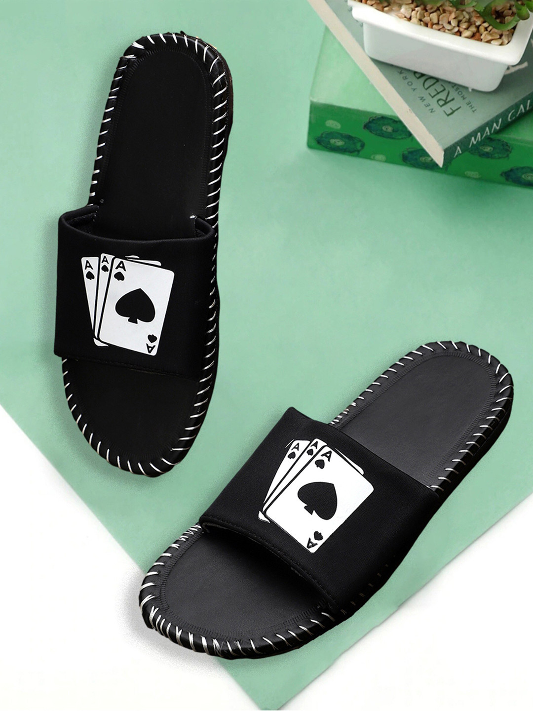 

Pampy Angel Men Printed Rubber Sliders, Black