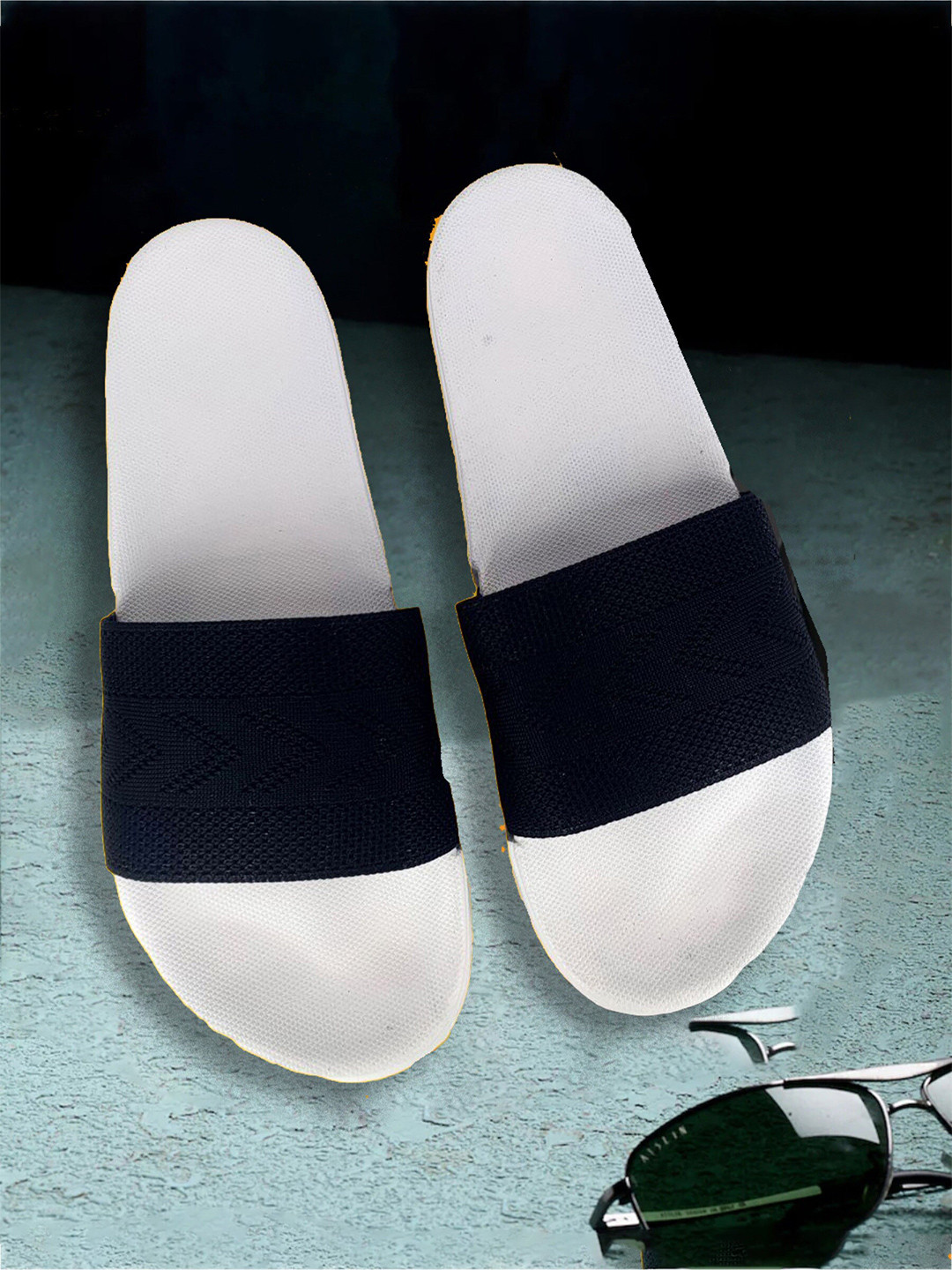 

Pampy Angel Men Rubber Sliders, White