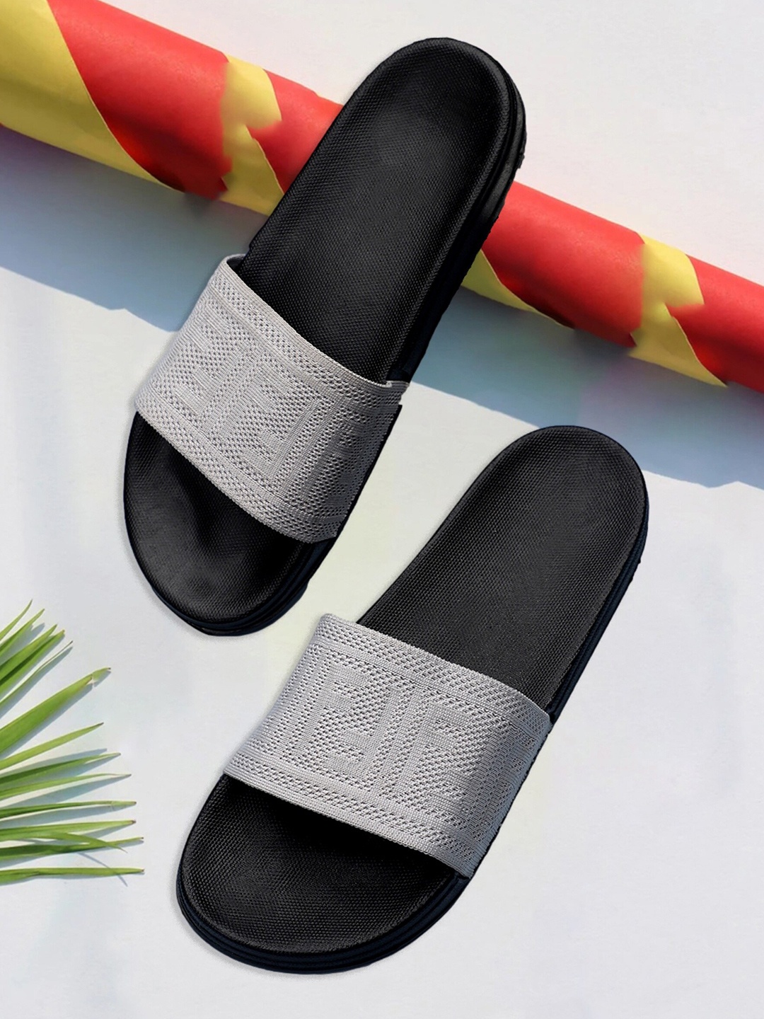 

Pampy Angel Men Rubber Sliders, Grey