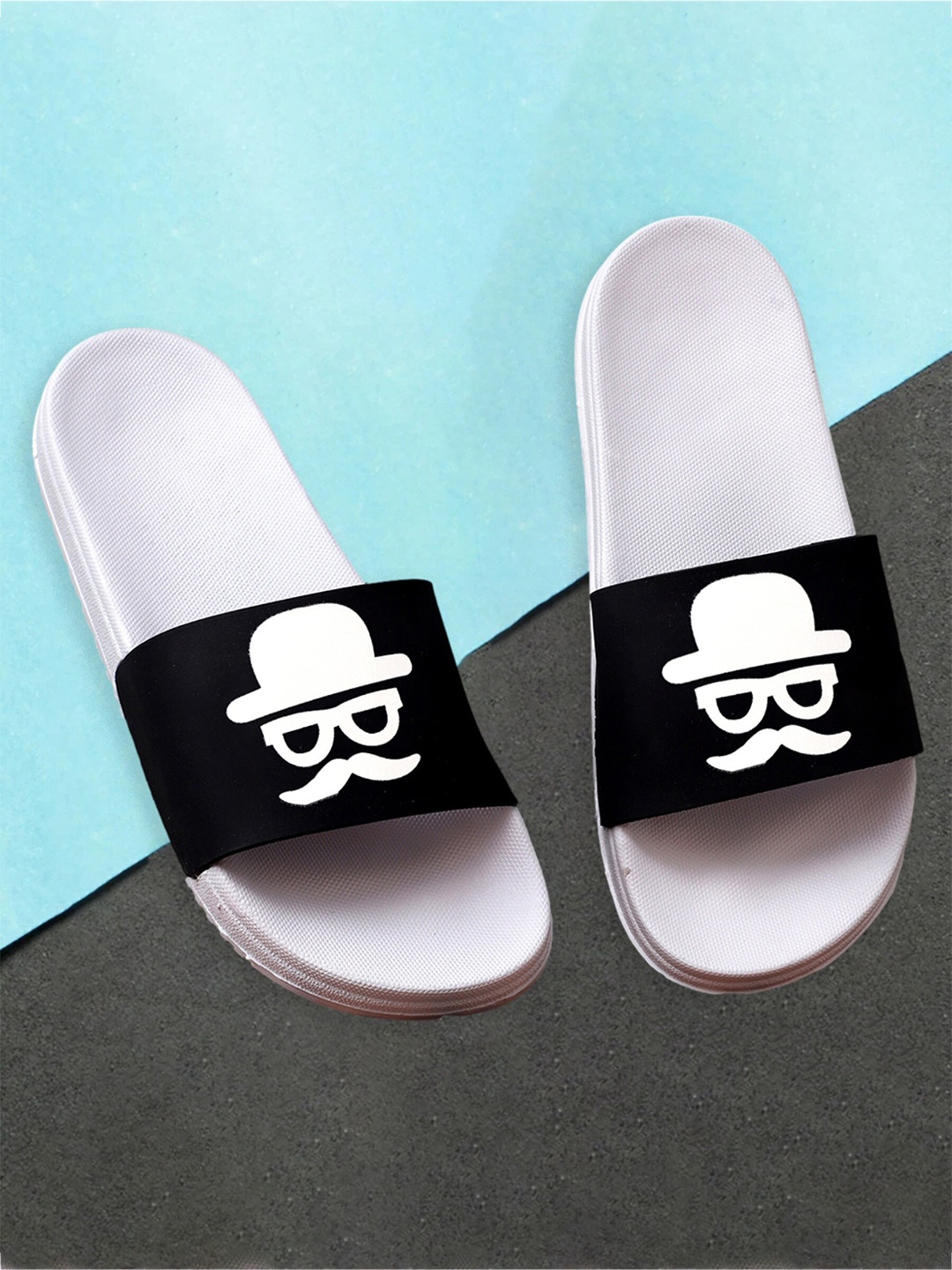 

Pampy Angel Men Printed Rubber Sliders, White