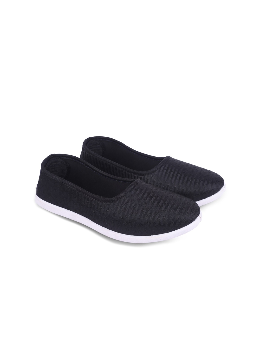 

FABBMATE Women Black Textured Slip-On Sneakers