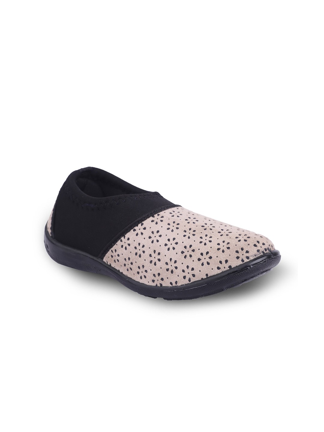 

FABBMATE Women Black Printed Slip-On Sneakers