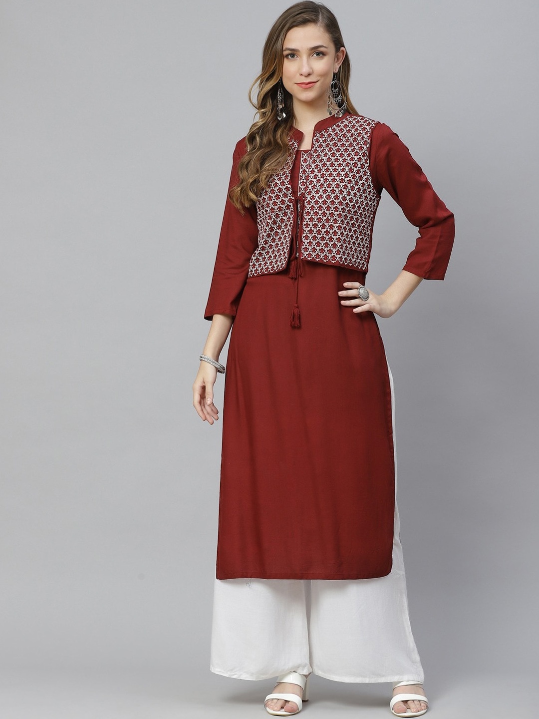 

aayusika Women Maroon Kurta & Embroidered Jacket