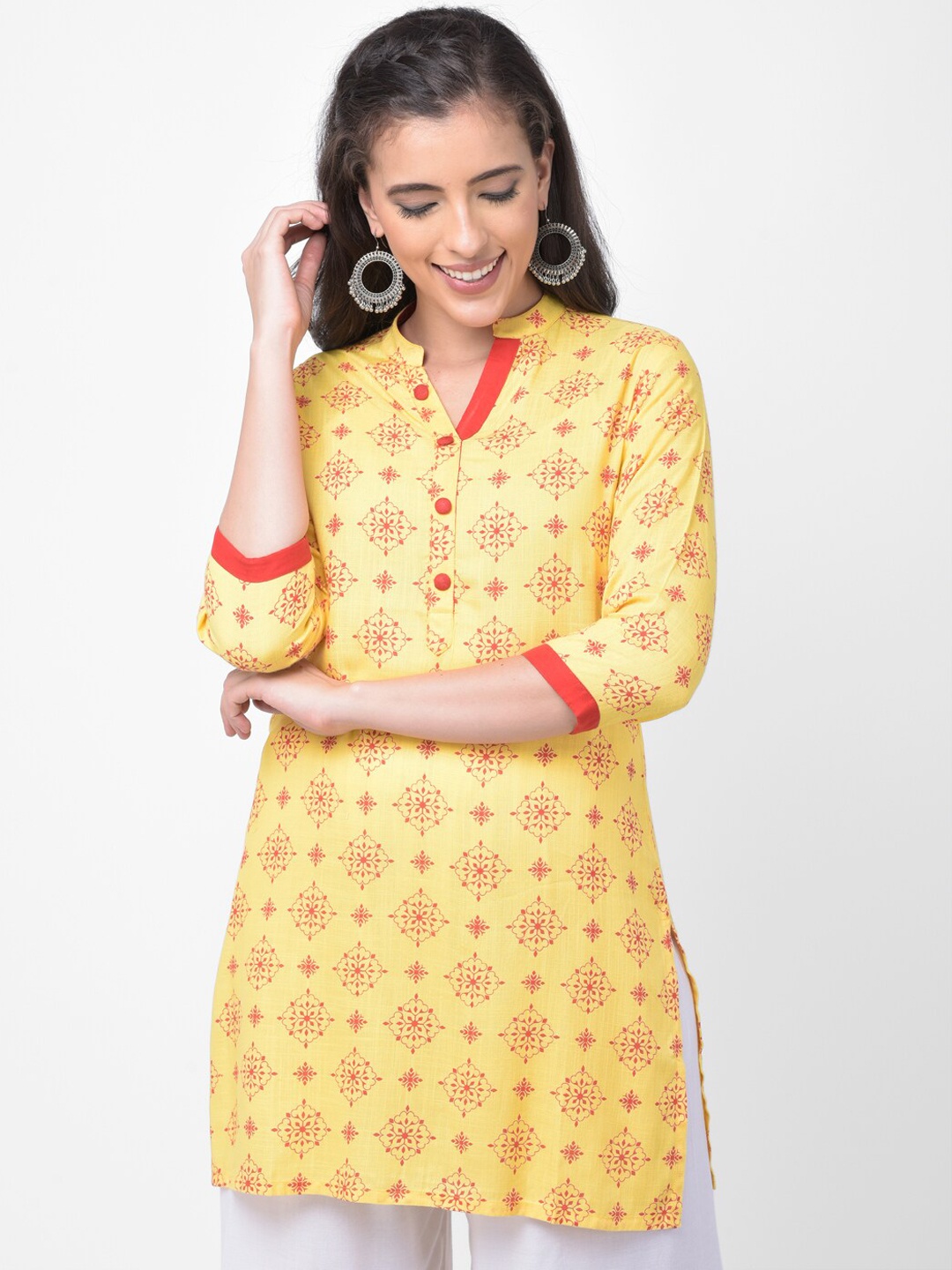 

aayusika Women Yellow & Red Printed Cotton Kurta