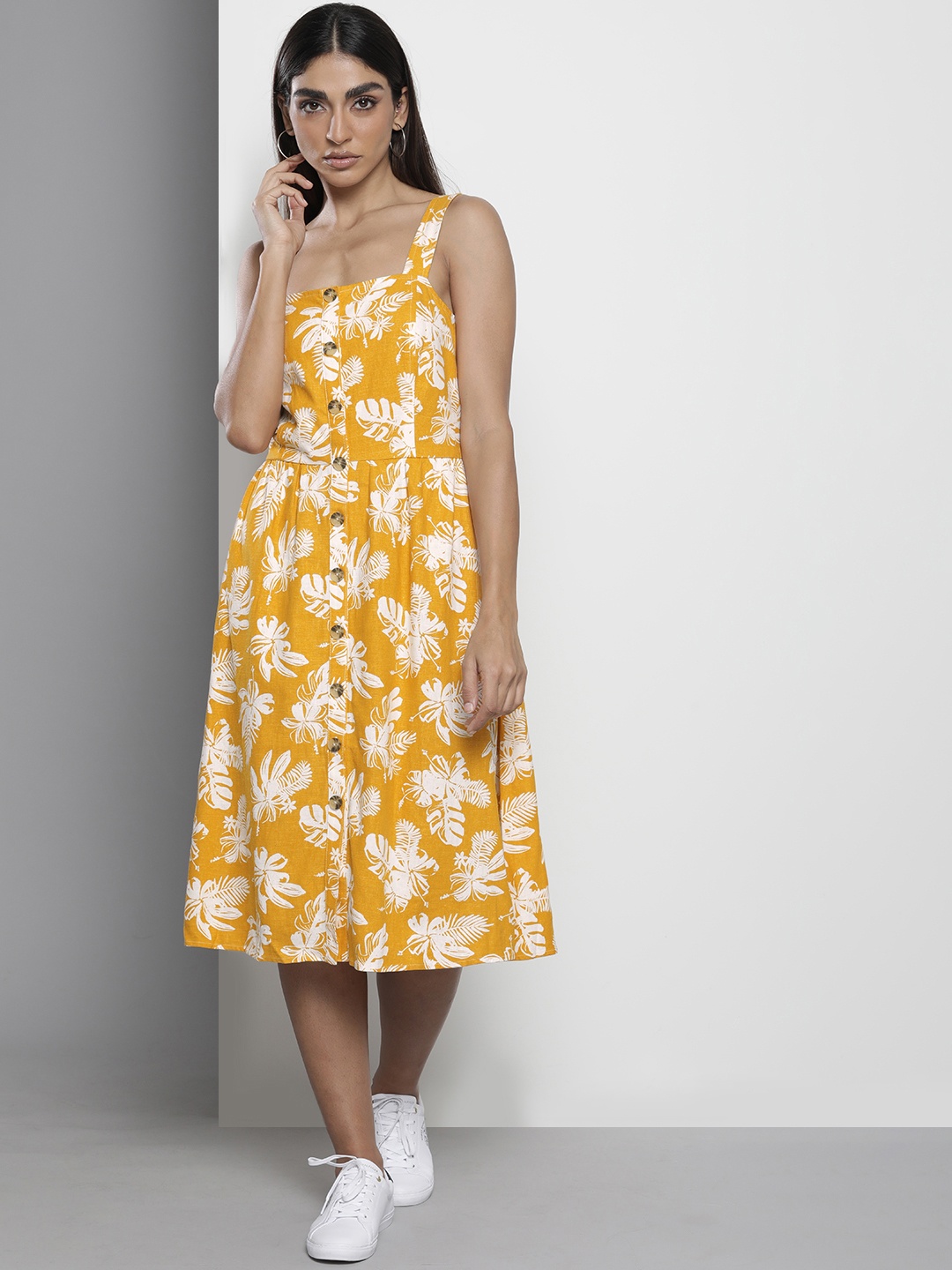 

Tommy Hilfiger Women Yellow & White Floral Printed Midi Dress