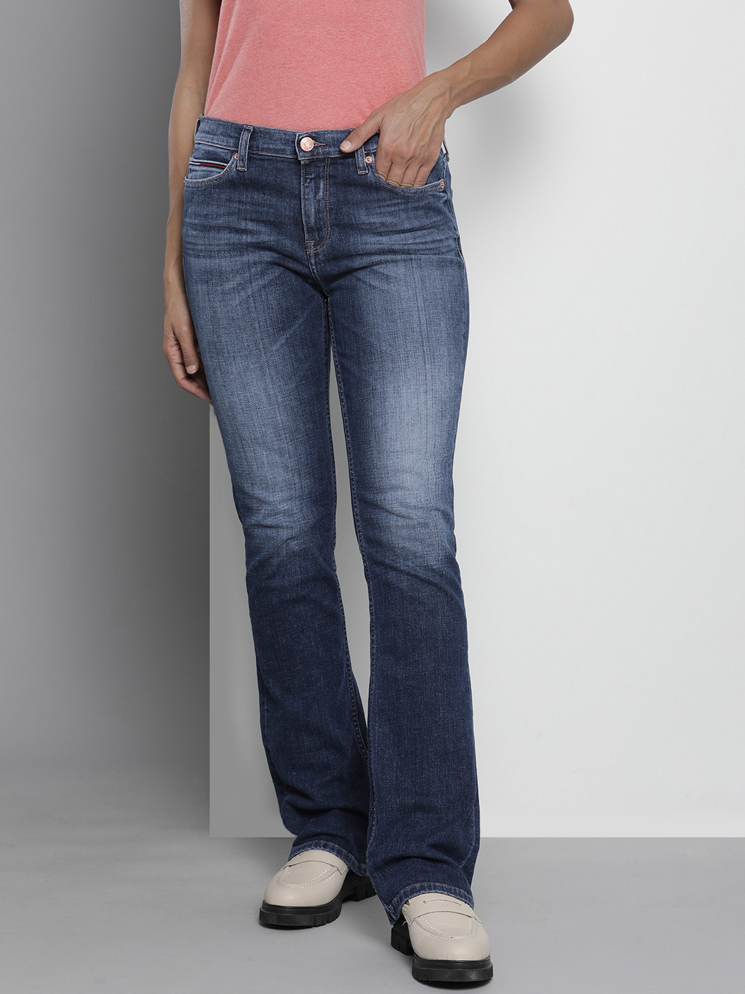 

Tommy Hilfiger Women Blue Bootcut Light Fade Stretchable Jeans