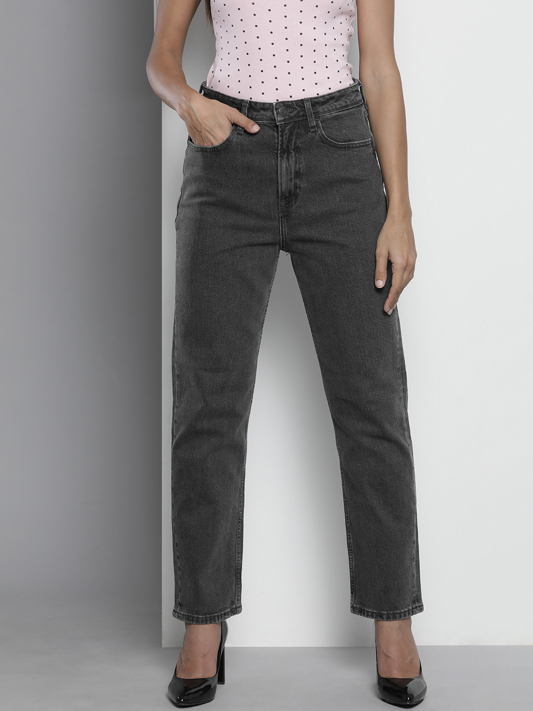 

Tommy Hilfiger Women Charcoal Straight Fit High-Rise Stretchable Jeans